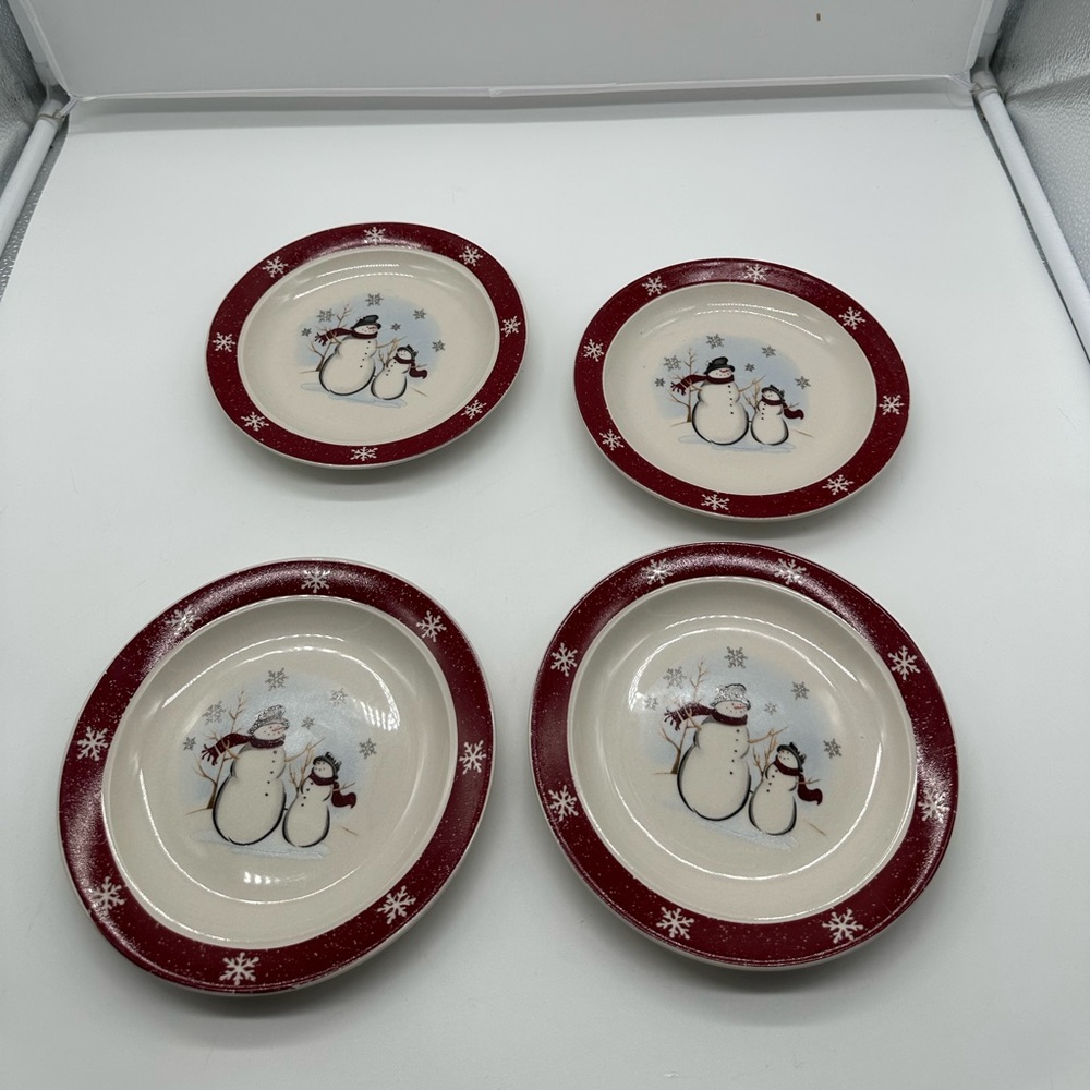 Set of 4 Royal Seasons RN1 Bread & Butter Plates Plate Snowmen Winter